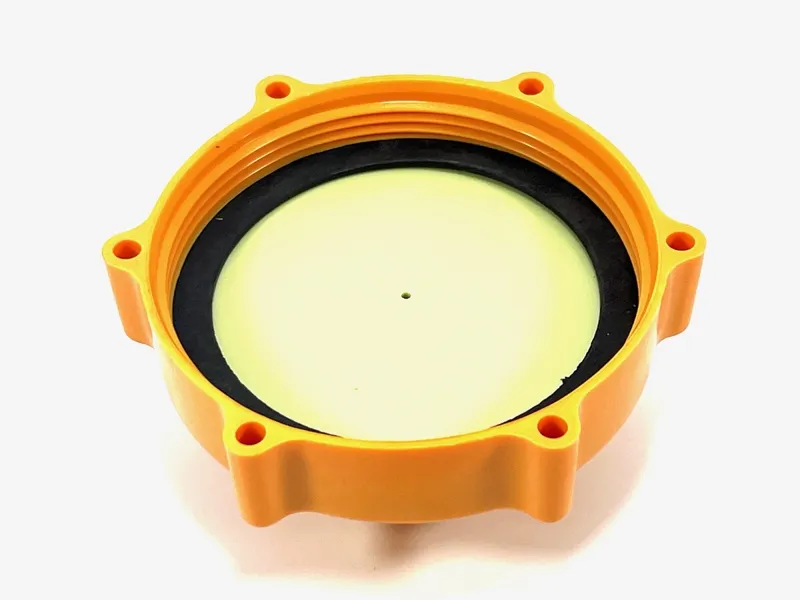 Крышка бензобака Komatsu 19M-04-11220 для Komatsu GD505, GD605, GD705, D375, D155, D355