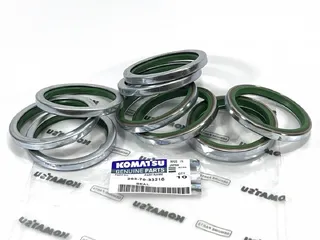 Уплотнение Komatsu 203-70-33210 для Komatsu PC200, PC220, PC100, PC120, PC128, PC130