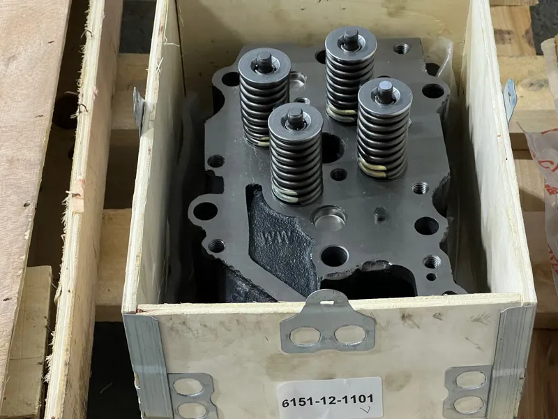 Головка цилиндра Komatsu 6151-12-1101 для Komatsu D85, D87, PC400, 6D125E, S6D125E, SA6D125E
