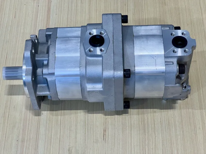 Гидравлический шестеренный насос Komatsu 705-51-30290 для Komatsu D155