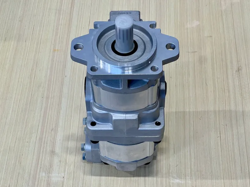Гидравлический шестеренный насос Komatsu 705-51-30290 для Komatsu D155