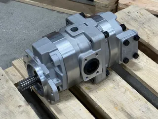 Гидравлический шестеренный насос Komatsu 705-52-30490 для Komatsu WD500, WF550, WA500