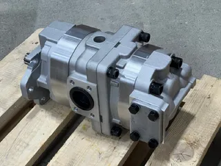 Гидравлический шестеренный насос Komatsu 705-52-30490 для Komatsu WD500, WF550, WA500