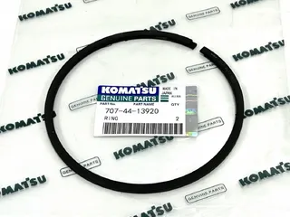 Кольцо поршня гидроцилиндра Komatsu 707-44-13920 для Komatsu BP500, HB205, HB215, PC400, PC200, PC220