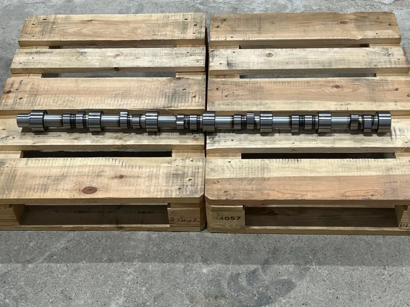 Распределительный вал Komatsu 6150-41-1012 для Komatsu D85, D87, PC400, PC490, 6D125, 6D125E
