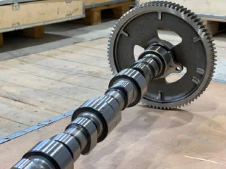 Распределительный вал Komatsu 6745-41-1110 для Komatsu GD705, PC300, PC350, PC360, PC390, SAA6D114E